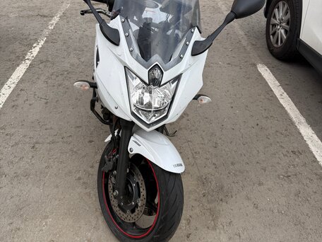 2013 Yamaha XJ6 (FZ6R), белый, 540000 рублей, вид 2