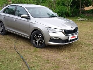 2022 Skoda Rapid II, серый, 1715000 рублей, вид 2