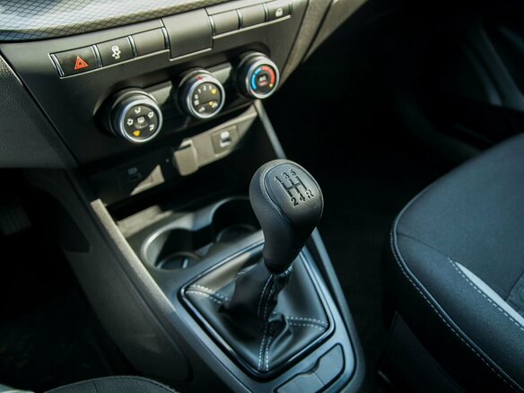 2026 Lada (ВАЗ) Vesta I Рестайлинг (NG), белый - вид 22