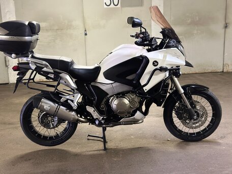 2012 Honda VFR 1200X (Crosstourer), белый, 910000 рублей, вид 1