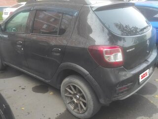 2015 Renault Sandero Stepway II, чёрный, 900000 рублей, вид 4