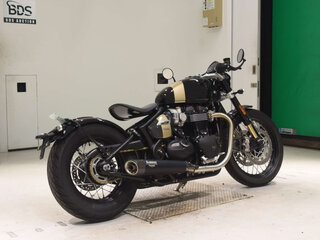 2026 Triumph Bonneville Bobber, чёрный, 1700000 рублей, вид 5