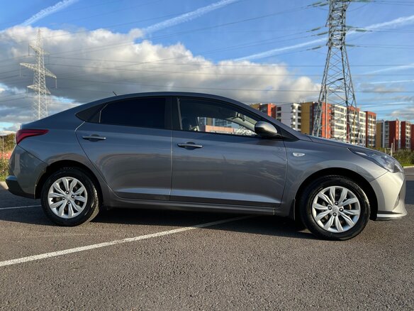 2020 Hyundai Solaris II Рестайлинг, серый - вид 4