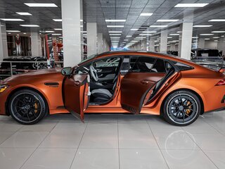 2024 Mercedes-Benz AMG GT 4-Door Coupe 63 S E Performance I, оранжевый, 26752000 рублей, вид 4