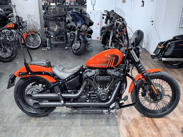2021 Harley-Davidson Street Bob, оранжевый, 1699000 рублей - вид 34