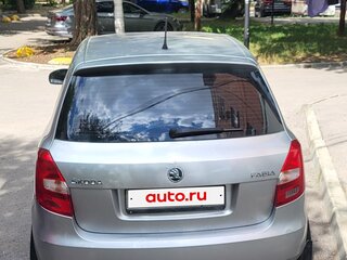 2014 Skoda Fabia II Рестайлинг, серебристый, 850000 рублей, вид 4
