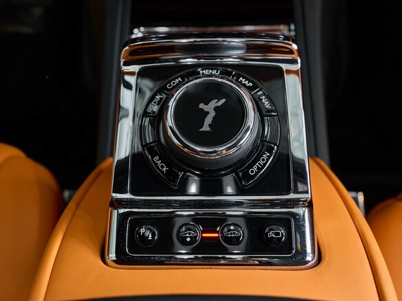 2024 Rolls-Royce Phantom VIII Рестайлинг (Series II), чёрный, 57000000 рублей - вид 20