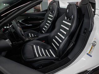 2025 Ferrari 296 GTS, белый, 33500000 рублей, вид 3