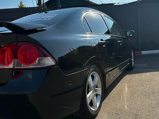 2007 Honda Civic VIII, чёрный, 600000 рублей, вид 4