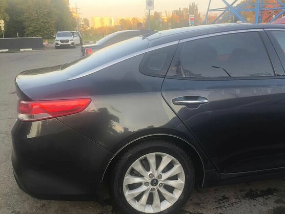 2017 Kia Optima IV, серый, 1870000 рублей - вид 3