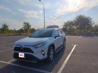 2022 Toyota RAV4 V (XA50), белый, 3599999 рублей, вид 1