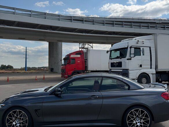 2018 BMW 4 серии 440i F32/F33/F36 Рестайлинг, серый, 3950000 рублей - вид 3