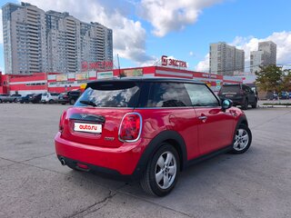 2021 Mini Hatch Cooper III (F55/F56) Рестайлинг, красный, 2099999 рублей, вид 3