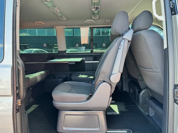 2013 Volkswagen Multivan T5 Рестайлинг, серый, 2739000 рублей - вид 9