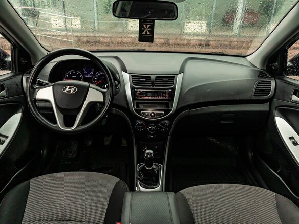 2011 Hyundai Solaris I, фиолетовый, 485000 рублей - вид 13