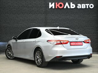 2021 Toyota Camry VIII (XV70) Рестайлинг, серый, 2920000 рублей, вид 4