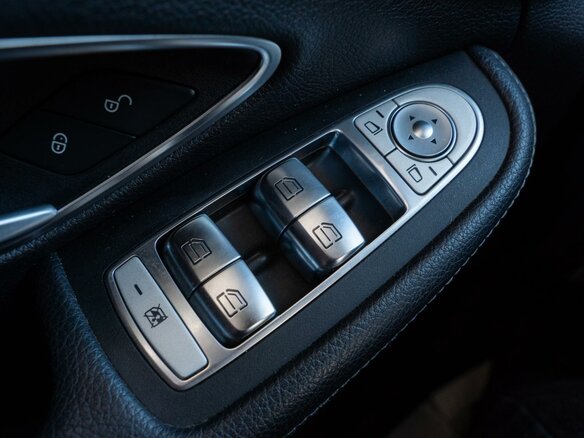 2019 Mercedes-Benz C-Класс 200 IV (W205) Рестайлинг, серебристый, 3130000 рублей - вид 19