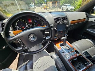 2008 Volkswagen Touareg I Рестайлинг, чёрный, 890000 рублей, вид 4