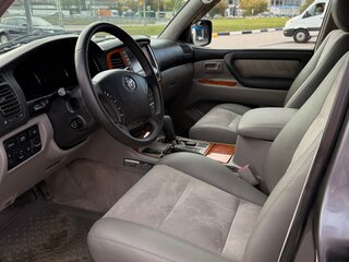 2003 Toyota Land Cruiser 100 Series Рестайлинг 1, серый, 2800000 рублей, вид 4