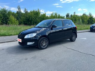 2010 Skoda Fabia II Рестайлинг, чёрный, 465000 рублей, вид 2