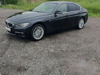 2013 BMW 3 серии 320i xDrive VI (F3x), чёрный, 1350000 рублей, вид 4