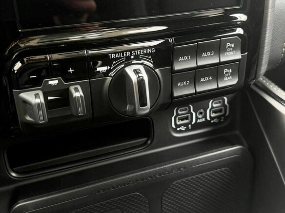2023 Ram 1500 Crew Cab TRX V, оранжевый, 16490000 рублей - вид 28