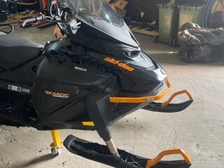 2026 BRP Ski-Doo Skandic LE 900 ACE, чёрный, 2450000 рублей, вид 4