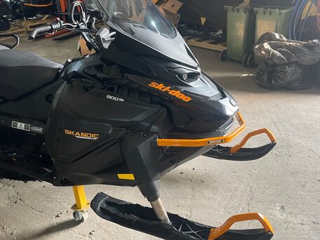 2026 BRP Ski-Doo Skandic LE 900 ACE, чёрный, 2450000 рублей, вид 4