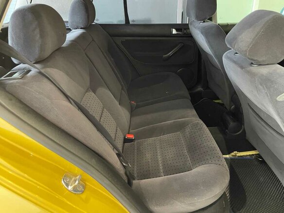 1999 Volkswagen Golf IV, жёлтый - вид 10