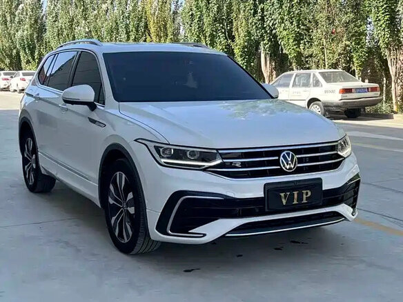 2022 Volkswagen Tiguan Allspace II Рестайлинг, белый, 1945500 рублей - вид 2
