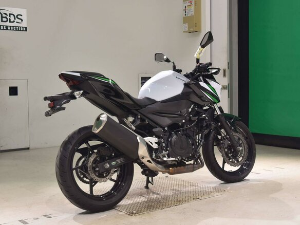 2019 Kawasaki Z 400, белый, 649000 рублей - вид 4