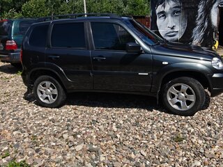 2012 Chevrolet Niva I Рестайлинг, серый, 750000 рублей, вид 3