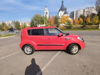 2013 Kia Soul I Рестайлинг, красный, 850000 рублей, вид 4