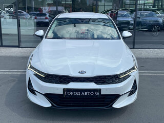 2021 Kia K5 III, белый, 2420000 рублей, вид 2