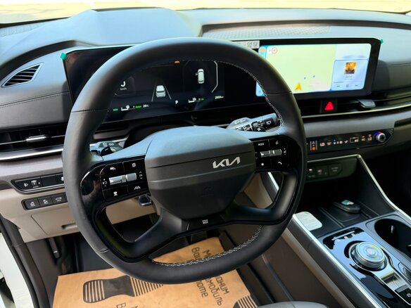 2025 Kia Carnival IV Рестайлинг, белый, 5800000 рублей - вид 20