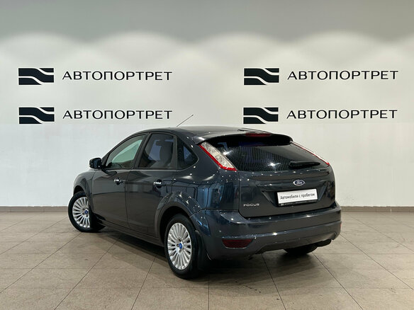 2011 Ford Focus II Рестайлинг, серый - вид 2