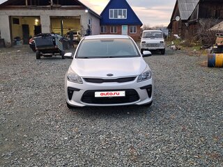 2020 Kia Rio IV, серый, 1490000 рублей, вид 1