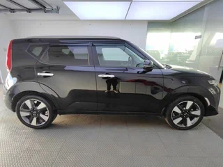 2021 Kia Soul III, чёрный, 1790000 рублей, вид 4