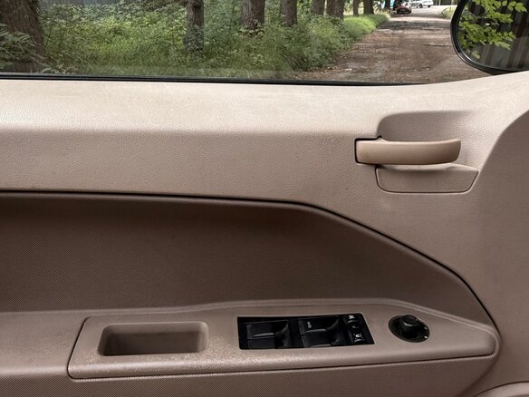2007 Dodge Caliber I, красный, 525000 рублей - вид 8