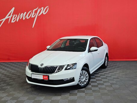 2020 Skoda Octavia III (A7) Рестайлинг, белый, 1799000 рублей, вид 1