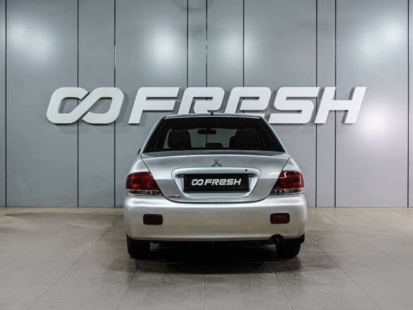 2004 Mitsubishi Lancer IX, серебристый, 399000 рублей - вид 3