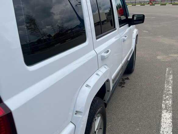 2008 Jeep Commander, серебристый, 1200000 рублей - вид 17