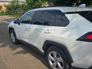 2021 Toyota RAV4 V (XA50), белый, 2700000 рублей, вид 4