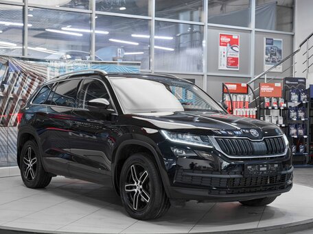 2021 Skoda Kodiaq I, чёрный, 2499000 рублей, вид 3