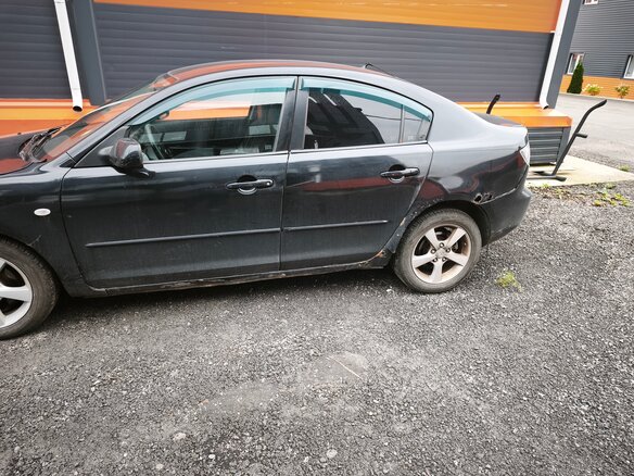 2005 Mazda 3 I (BK), чёрный, 210000 рублей - вид 6