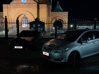 2007 Toyota Auris I, серебристый, 500000 рублей, вид 2