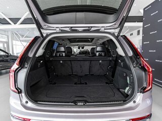 2026 Volvo XC90 B5 II Рестайлинг 2, серебристый, 11980000 рублей, вид 5