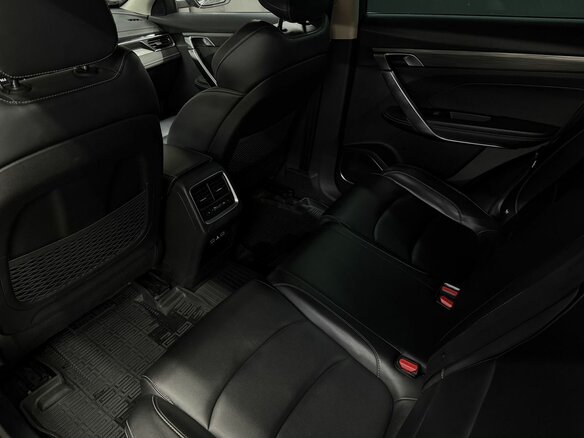 2023 Geely Atlas Pro, серый, 1599900 рублей - вид 20