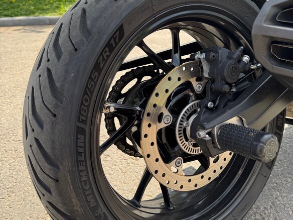 2020 BMW F 900 R, красный, 1049000 рублей - вид 6