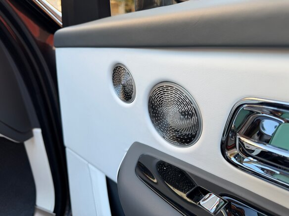 2020 Rolls-Royce Cullinan Black Badge I (Series I), серый, 28500000 рублей - вид 22